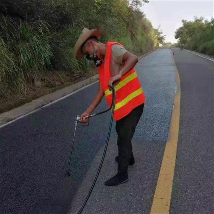 广东 彩色防滑路面的底涂是保障路面附着力